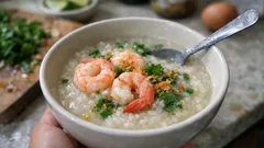 ข้าวต้มกุ้งหอม ๆ สูตรทำง่าย น้ำซุปใส กุ้งเด้ง ข้าวนุ่มกินสบาย